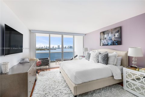 Condominio en venta en Miami Beach, Florida, 4 dormitorios, 208.66 m2 № 1227494 - foto 17