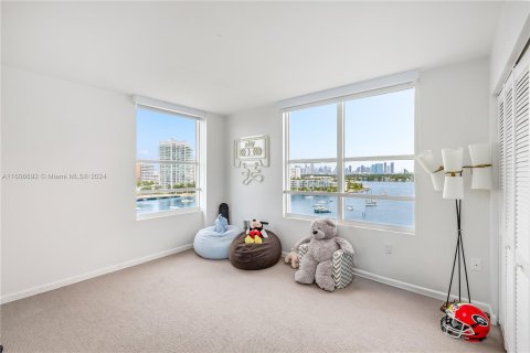 Condo in Miami Beach, Florida, 4 bedrooms  № 1227494 - photo 21