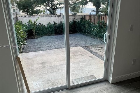 Copropriété à vendre à Miami, Floride: 3 chambres, 141.03 m2 № 1189209 - photo 6