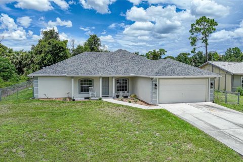 Villa ou maison à vendre à North Port, Floride: 3 chambres, 189.06 m2 № 1280732 - photo 7