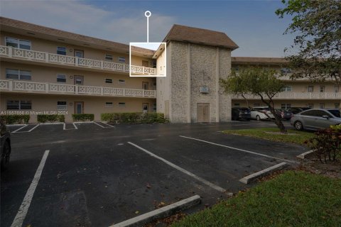 Copropriété à vendre à Lauderdale Lakes, Floride: 1 chambre, 63.55 m2 № 1079985 - photo 3