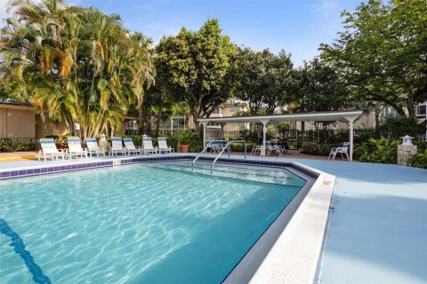 Condo in Lauderdale Lakes, Florida, 1 bedroom  № 1079985 - photo 26