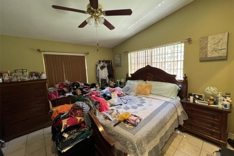 Купить виллу или дом в Майами, Флорида 5 спален, 165.92м2, № 1079983 - фото 22