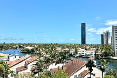 Condominio en venta en Aventura, Florida, 2 dormitorios, 140.47 m2 № 1128322 - foto 3