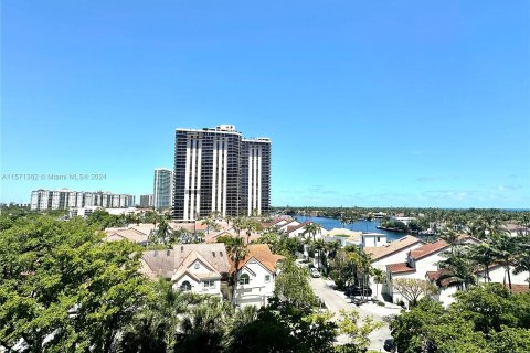 Condominio en venta en Aventura, Florida, 2 dormitorios, 140.47 m2 № 1128322 - foto 1