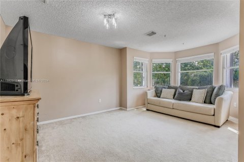 Casa en venta en Miramar, Florida, 4 dormitorios, 232.63 m2 № 1184471 - foto 26