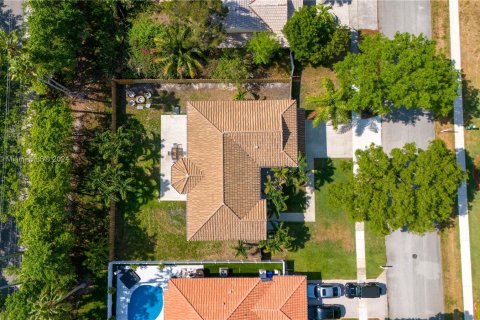 Casa en venta en Miramar, Florida, 4 dormitorios, 232.63 m2 № 1184471 - foto 2