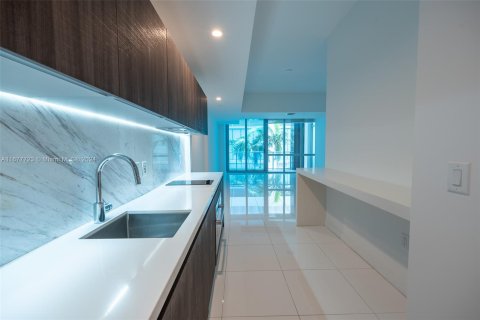 Condominio en venta en Miami, Florida, 61.5 m2 № 1404112 - foto 6