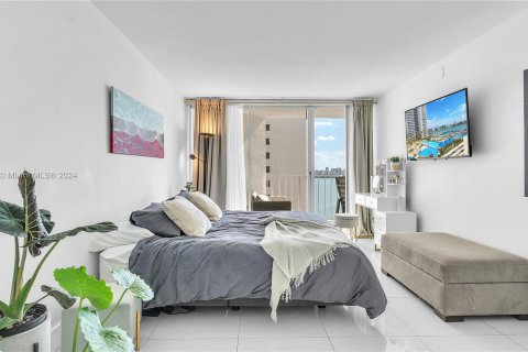 Condominio en venta en North Bay Village, Florida, 2 dormitorios, 95.69 m2 № 1404109 - foto 12