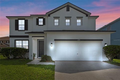 House in Davenport, Florida 5 bedrooms, 288.18 sq.m. № 1307465 - photo 1