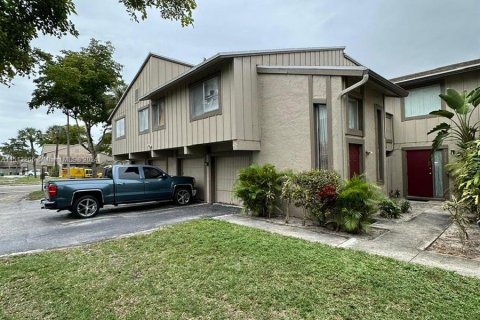 Condo in Lauderhill, Florida, 2 bedrooms  № 940611 - photo 13