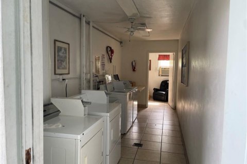 Condo in Lauderhill, Florida, 2 bedrooms  № 1007760 - photo 2