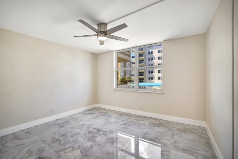 Copropriété à vendre à Hollywood, Floride: 2 chambres, 99.22 m2 № 1007416 - photo 27