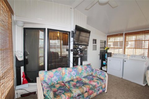 Condo in Okeechobee, Florida, 1 bedroom  № 1249603 - photo 27