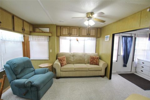 Condo in Okeechobee, Florida, 1 bedroom  № 1249603 - photo 11