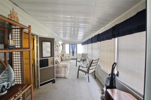 Condo in Okeechobee, Florida, 1 bedroom  № 1249603 - photo 20