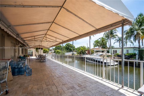 Immobilier commercial à vendre à Dania Beach, Floride № 802505 - photo 14