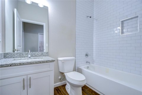 Casa en venta en Tampa, Florida, 3 dormitorios, 153.66 m2 № 1344231 - foto 11