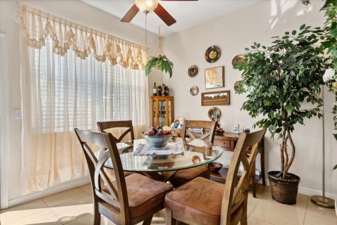 Adosado en venta en Orlando, Florida, 3 dormitorios, 127.74 m2 № 1403833 - foto 9