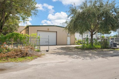 Immobilier commercial à vendre à Tampa, Floride: 241.55 m2 № 1403803 - photo 1