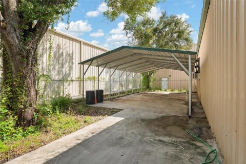 Immobilier commercial à vendre à Tampa, Floride: 241.55 m2 № 1403803 - photo 6