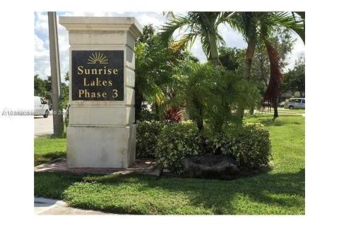 Copropriété à vendre à Sunrise, Floride: 1 chambre, 69.68 m2 № 1008905 - photo 21