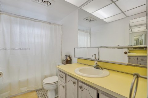 Copropriété à vendre à Sunrise, Floride: 1 chambre, 69.68 m2 № 1008905 - photo 17