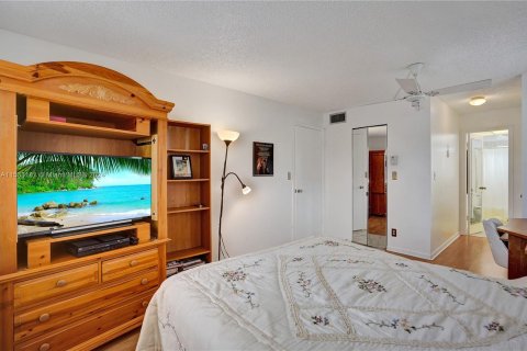 Copropriété à vendre à Sunrise, Floride: 1 chambre, 69.68 m2 № 1008905 - photo 16