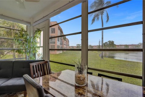 Condominio en venta en Sunrise, Florida, 1 dormitorio, 69.68 m2 № 1008905 - foto 6