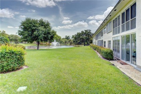 Copropriété à vendre à Coconut Creek, Floride: 2 chambres, 87.14 m2 № 1007659 - photo 27