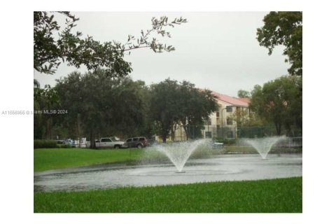 Condo in Plantation, Florida, 1 bedroom  № 1357273 - photo 2