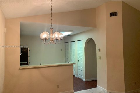 Copropriété à louer à Plantation, Floride: 1 chambre, 72.19 m2 № 1357273 - photo 13