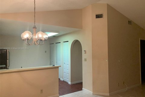 Condo in Plantation, Florida, 1 bedroom  № 1357273 - photo 10