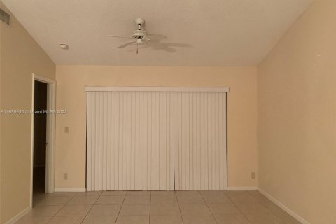 Copropriété à louer à Plantation, Floride: 1 chambre, 72.19 m2 № 1357273 - photo 9