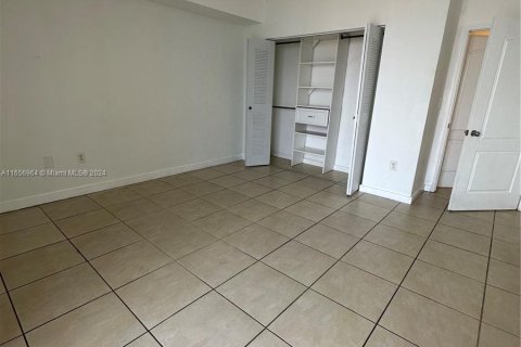 Copropriété à louer à Miami, Floride: 2 chambres, 80.45 m2 № 1357275 - photo 6