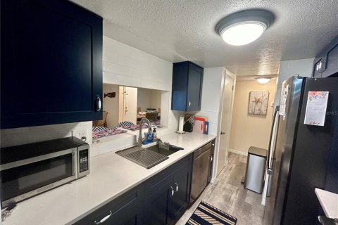 Condominio en alquiler en Saint Petersburg, Florida, 2 dormitorios, 127.74 m2 № 1358433 - foto 8