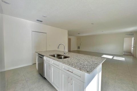 Casa en alquiler en Orange City, Florida, 4 dormitorios, 173.45 m2 № 1359091 - foto 6