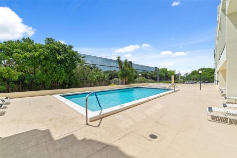 Copropriété à vendre à Boca Raton, Floride: 2 chambres, 112.97 m2 № 1098970 - photo 10