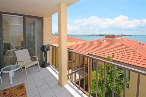 Condominio en alquiler en Saint Petersburg, Florida, 2 dormitorios, 97.55 m2 № 319923 - foto 24