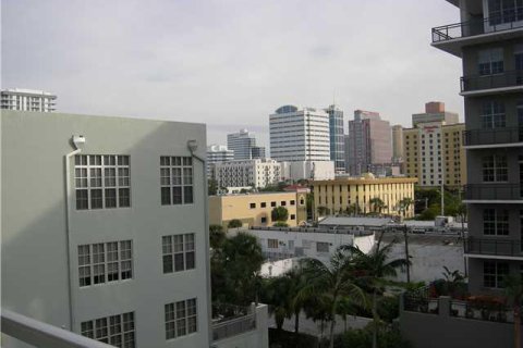 Condo in Fort Lauderdale, Florida, 1 bedroom  № 1225619 - photo 11