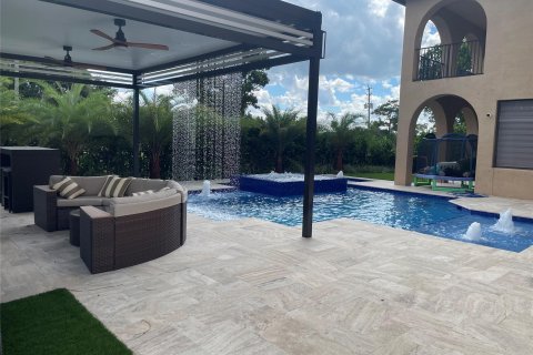 Casa en venta en Lake Worth, Florida, 5 dormitorios, 372.45 m2 № 1225620 - foto 15