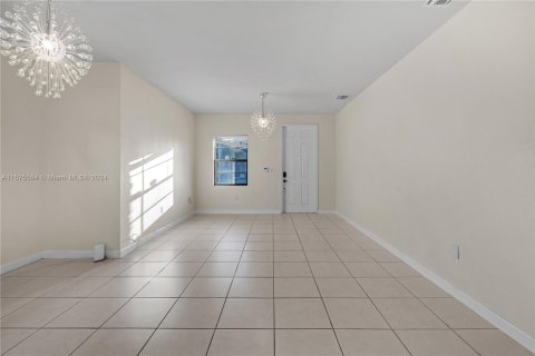 Villa ou maison à vendre à Cutler Bay, Floride: 3 chambres, 182.83 m2 № 1141048 - photo 15