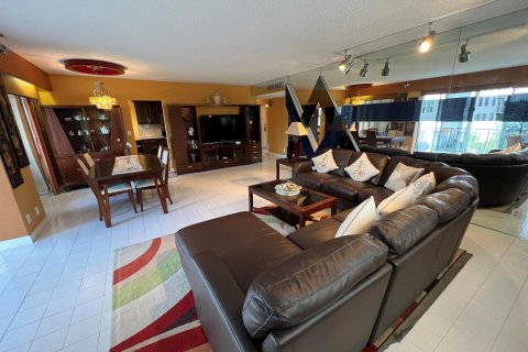 Copropriété à vendre à Hollywood, Floride: 2 chambres, 151.8 m2 № 921052 - photo 22