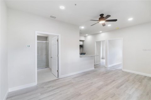 Immobilier commercial à vendre à Tampa, Floride: 241.55 m2 № 1350992 - photo 7