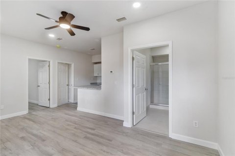 Immobilier commercial à vendre à Tampa, Floride: 241.55 m2 № 1350992 - photo 18