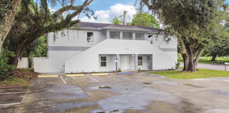 Immobilier commercial à Tampa, Floride 241.55 m2 № 1350992