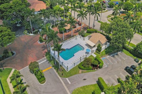 Casa en venta en Delray Beach, Florida, 4 dormitorios, 240.62 m2 № 1189940 - foto 1