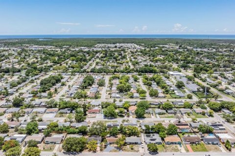 House in Port Richey, Florida 2 bedrooms, 107.4 sq.m. № 1278703 - photo 30