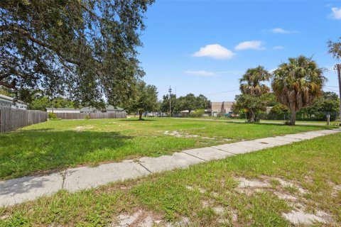 Terreno en venta en Saint Petersburg, Florida № 1359512 - foto 6