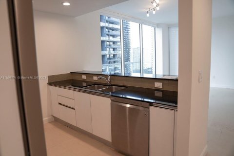 Condo in Miami, Florida, 2 bedrooms  № 1187772 - photo 4